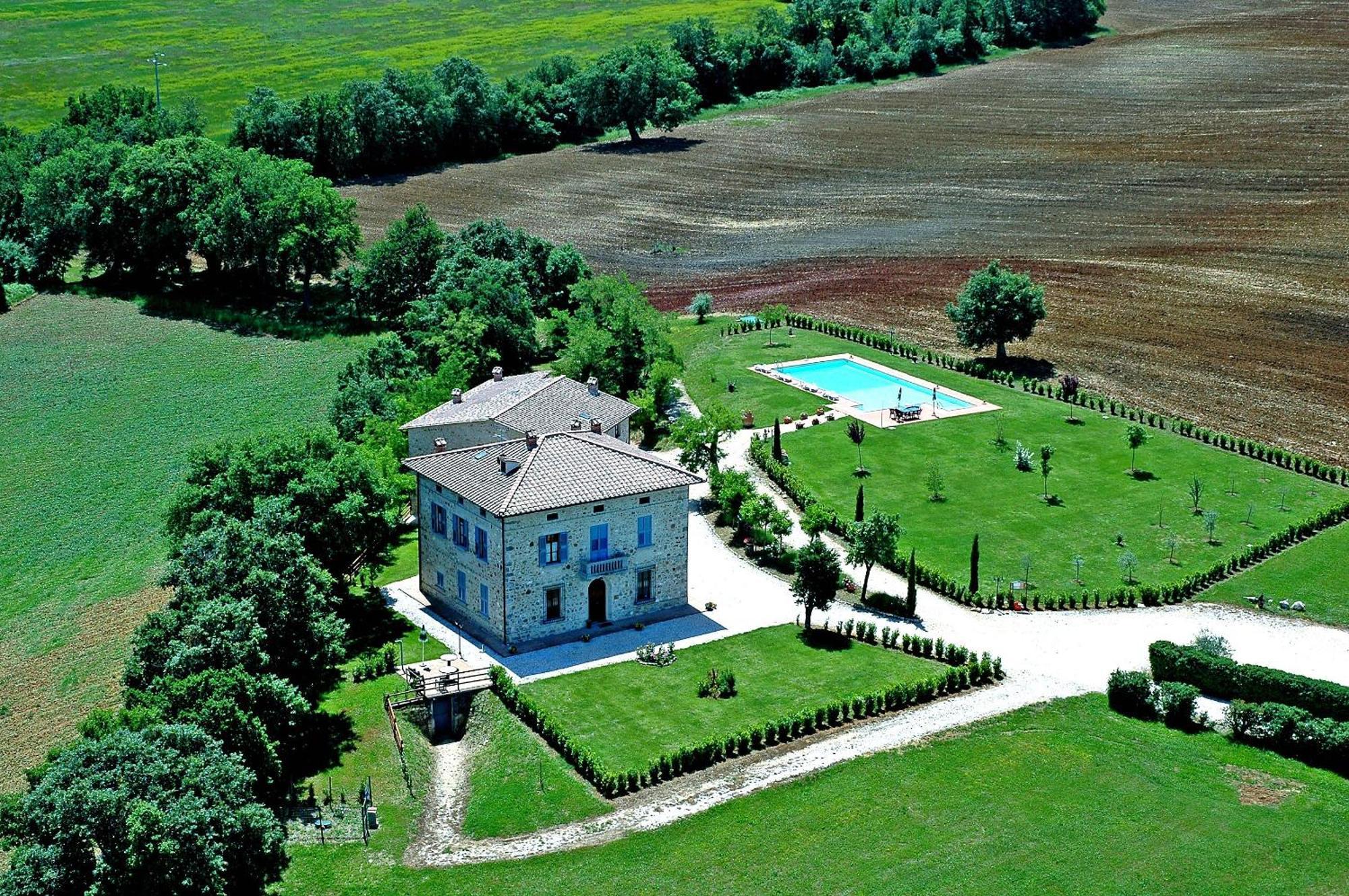 Borgo Il Villino Guest House Casole d'Elsa Exterior photo